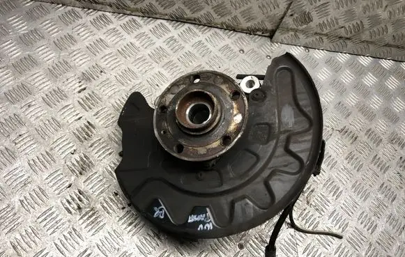 Volkswagen PASSAT B8 Front wheel hub spindle knuckle 5Q0407257C 3Q0400053Q