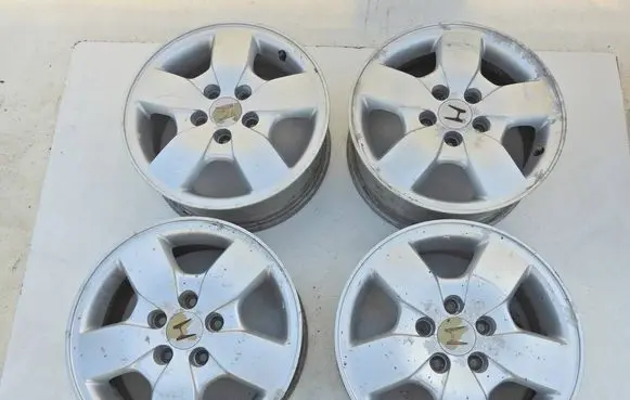 Honda HR-V R16 alloy rim 