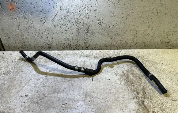 Coolant pipe/hose