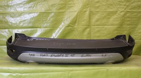Ford Escape III Front bumper 000127