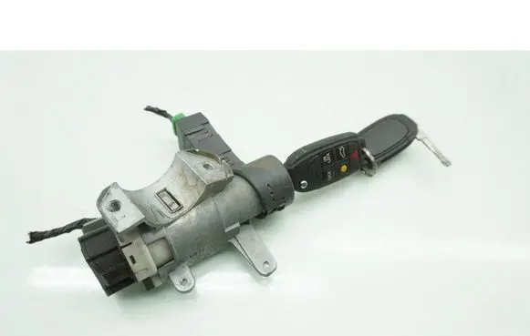 Volvo V70 Ignition lock 8626324