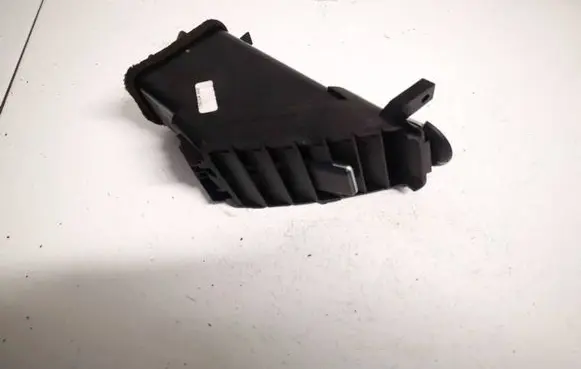 Nissan Primera Dash center air vent grill a1007034