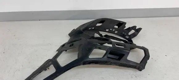 BMW 1 F40 Front bumper mounting bracket 7459713 51117459713
