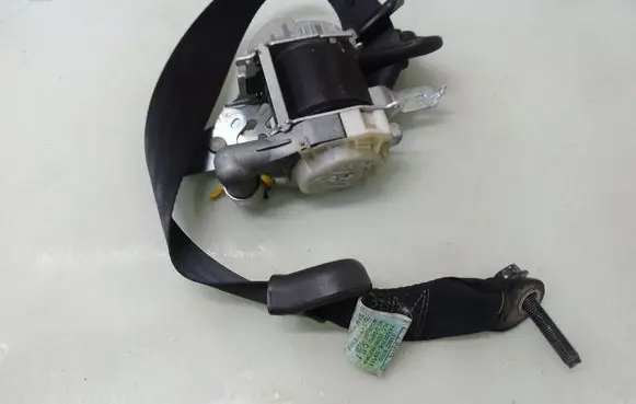 SsangYong Kyron Front seatbelt 