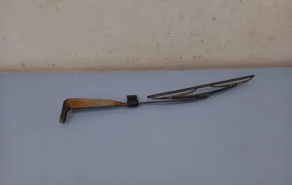 Jeep Grand Cherokee (WJ) Rear wiper blade 55155123AB