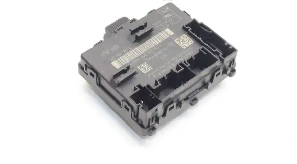 Volkswagen Golf VII Door control unit/module 5Q0959592K