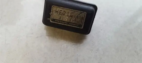 Mazda 626 Air pressure sensor e1y12171 he21c1620