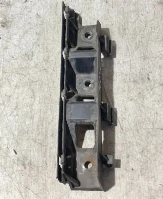 Volkswagen PASSAT B6 Front bumper mounting bracket 3C0807183