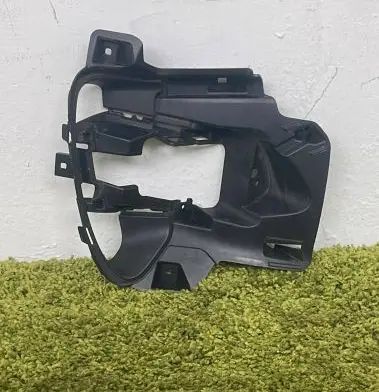 Renault Zoe Front bumper mounting bracket 2307833X