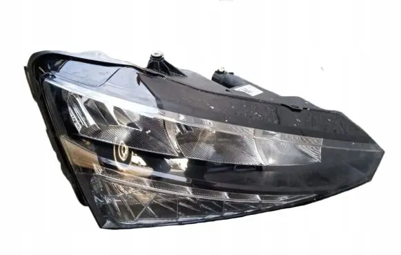 Skoda Scala Headlight/headlamp 657961016