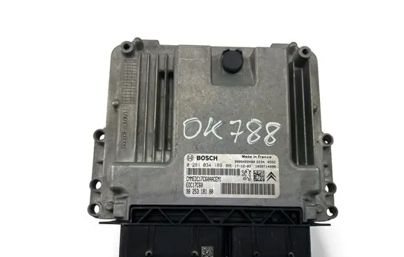 Citroen Berlingo Engine control unit/module ECU 9825318180 0281034189