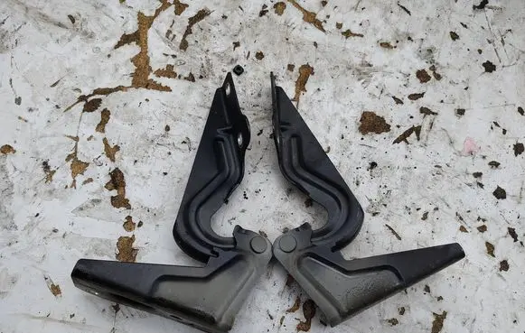 Seat Ibiza IV (6J,6P) Engine bonnet/hood hinges 