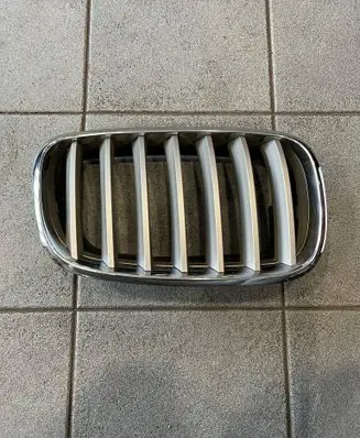 BMW X5 E70 Front bumper upper radiator grill 7157688 7171396