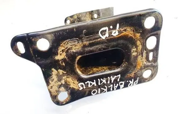 Hyundai Ioniq Front bumper mounting bracket
