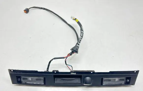Hyundai Tucson TL Trunk door license plate light bar 87372D7010
