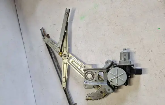 Citroen C-Crosser Front door window regulator with motor 5713A086