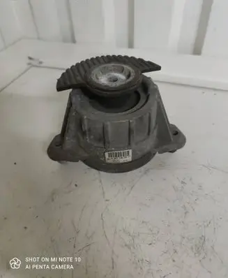 Mercedes-Benz E C207 W207 Engine mount bracket A2072400017