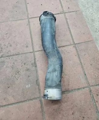 BMW 5 F10 F11 Intercooler hose/pipe S21108a
