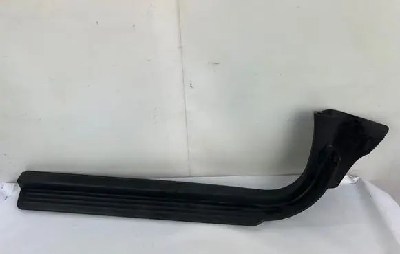 Subaru Impreza II Front sill trim cover 94060fe000