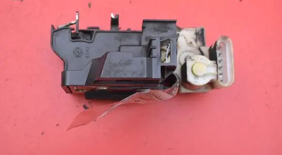 Fiat Doblo Front door lock