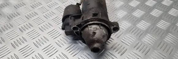 Audi A4 S4 B5 8D Starter motor 1005821478