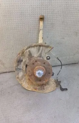 Mercedes-Benz E W210 Front wheel hub spindle knuckle 