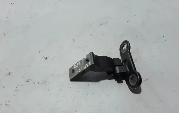 Volvo S90, V90 Rear door lower hinge 31371586