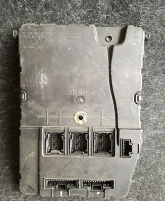 Renault Scenic II - Grand scenic II Comfort/convenience module 8200525384