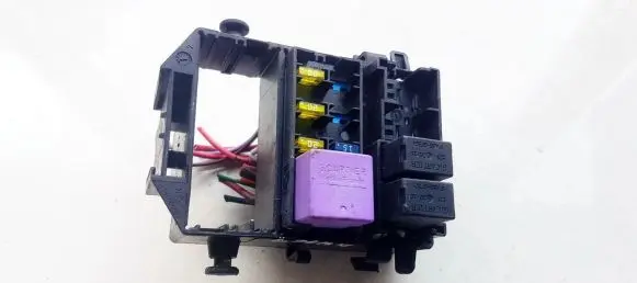 Renault Laguna II Fuse box set 8200003634