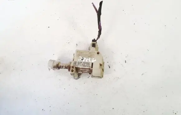 Volkswagen PASSAT B6 Central locking motor y05d136n04342 zsb3c0810773