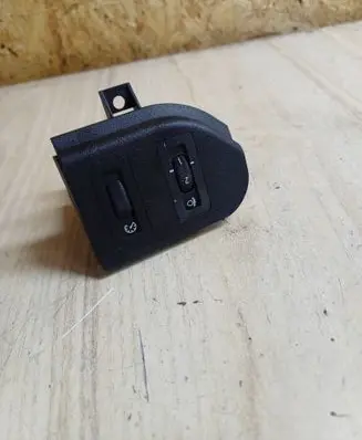 BMW 3 E36 Headlight level height control switch 13934209 E366131