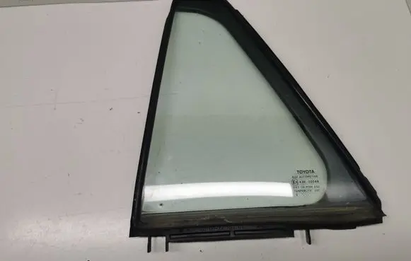 Toyota Avensis T270 Rear vent window glass 6818905070