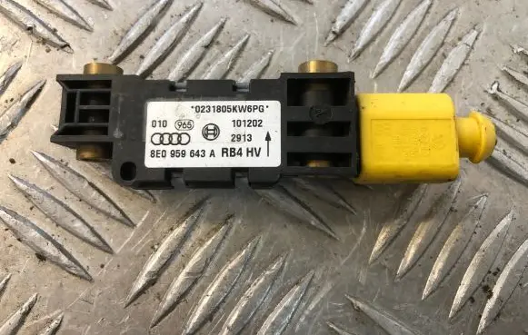 Audi A4 S4 B6 8E 8H Airbag deployment crash/impact sensor 8E0959643A 101202 0231805KW6PG