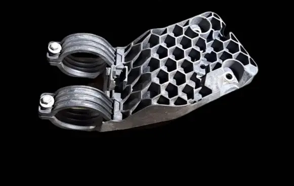 BMW X5 E70 Fuel filter bracket/mount holder 70314607