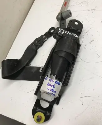 Volvo XC70 Front seatbelt