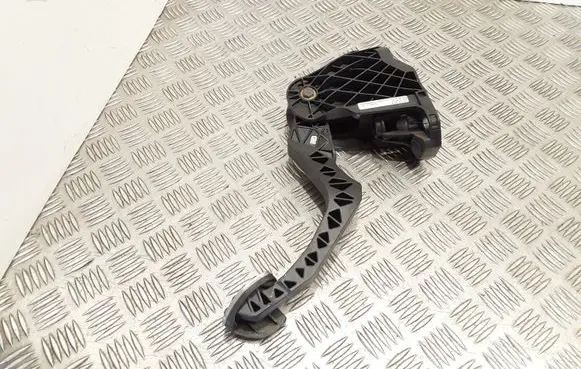 Clutch pedal