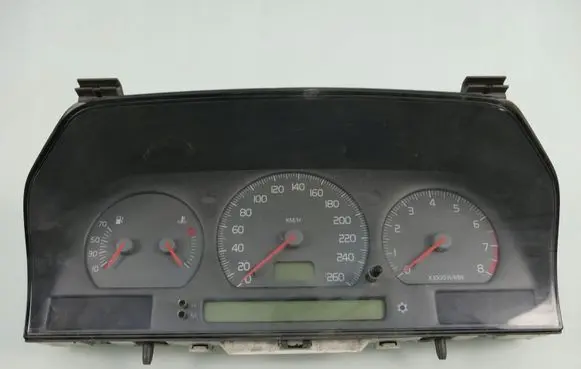 Volvo S70 V70 V70 XC Speedometer (instrument cluster) 9148926