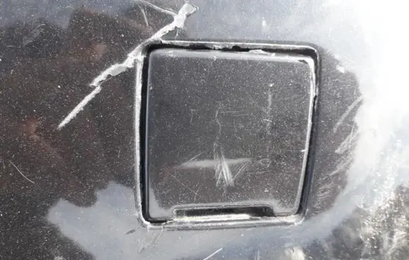 Rear bumper row hook cap/cover