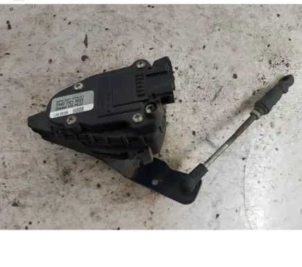 Volkswagen Transporter - Caravelle T5 Accelerator throttle pedal 7h2721503