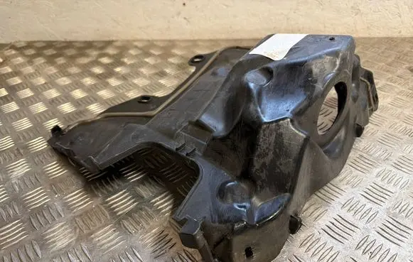 Mercedes-Benz B W247 Other engine bay part A1676204601
