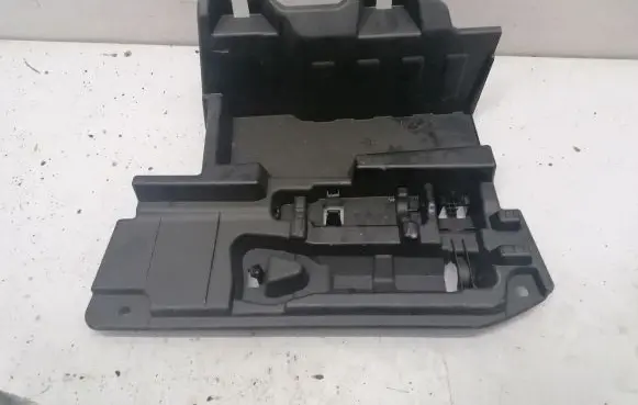 BMW 4 F36 Gran coupe Centre console side trim rear 7309514
