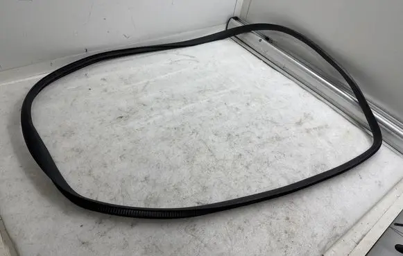 Tesla Model Y Front door rubber seal 149767400D 149767300D