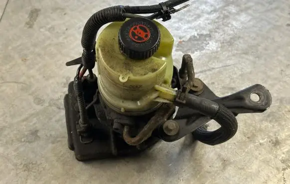 Renault Trafic III (X82) Power steering pump 491100616R