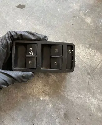Opel Insignia A Electric window control switch 0000840402