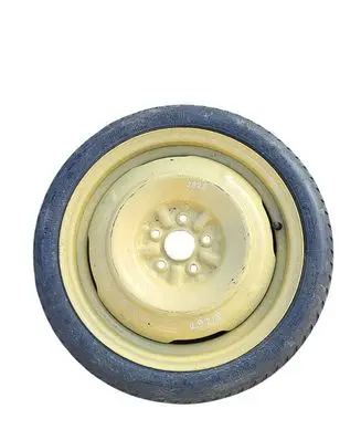 Volkswagen Golf V R16 spare wheel