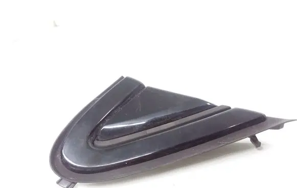 Volvo V40 Cross country Fender end trim 31391033