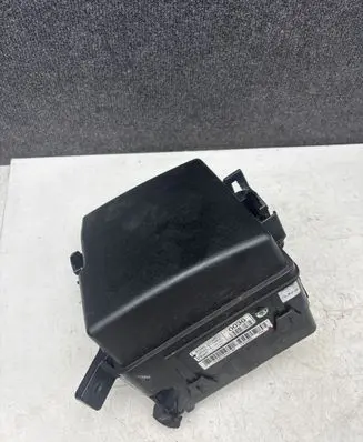 KIA Sorento Fuse box set 919502W010