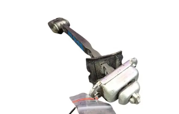 Skoda Octavia Mk2 (1Z) Front door check strap stopper 