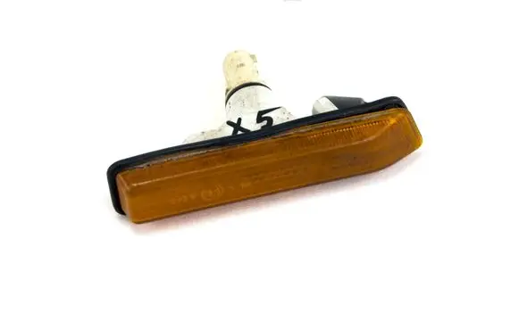 BMW X5 E53 Front fender indicator light 8372241 63138372241 8382104