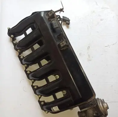 BMW 5 E60 E61 Intake manifold 7790701